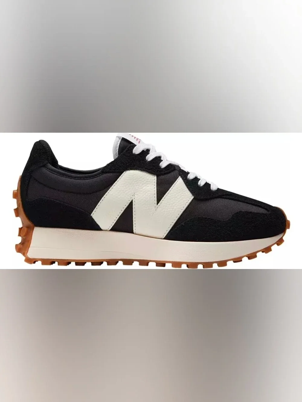 New Balance Women's Black and White Retro Runner - Gum Sole